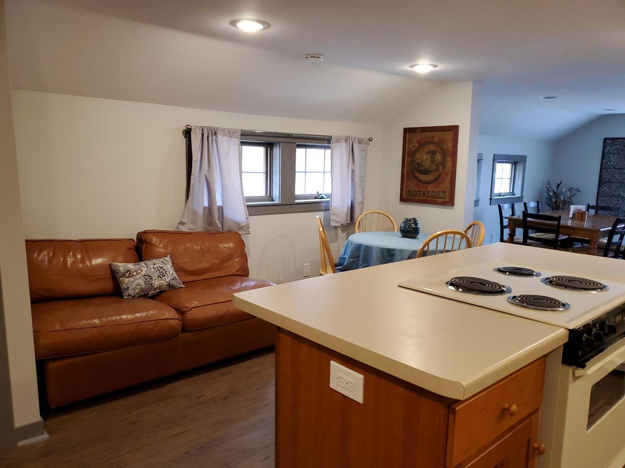 Ferienwohnung Spacious, Pet Friendly, In The Heart Of Downtown New Glarus Exterior foto