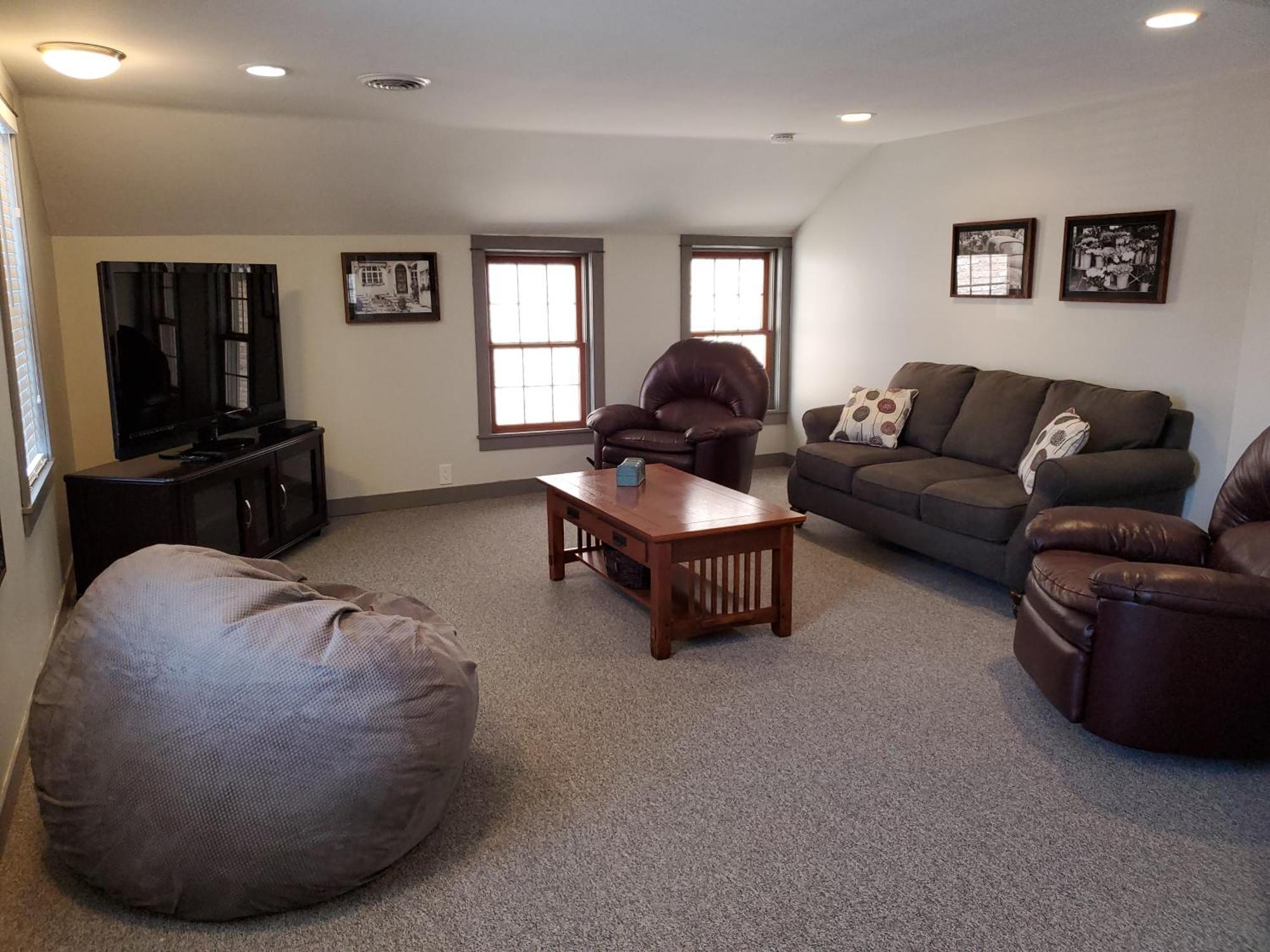 Ferienwohnung Spacious, Pet Friendly, In The Heart Of Downtown New Glarus Exterior foto